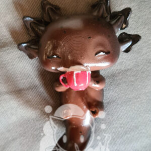 Shiny Schoko Axolotl mit roter Tasse